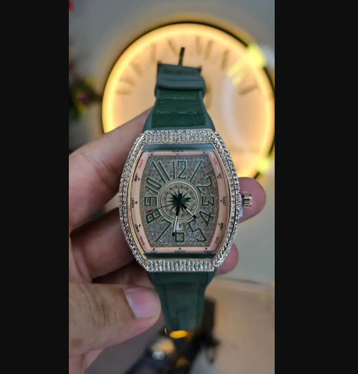 Diamond Stone Men's Luxury Fashion Watch - Green Gold